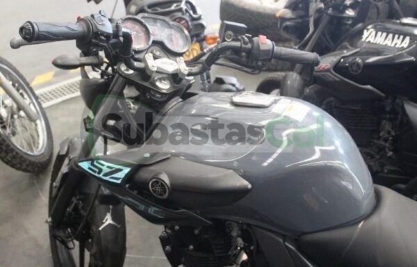 217e061e-d7bc-4d17-89bd-aca49b056b57 YAMAHA SZ15RR MODELO 2024