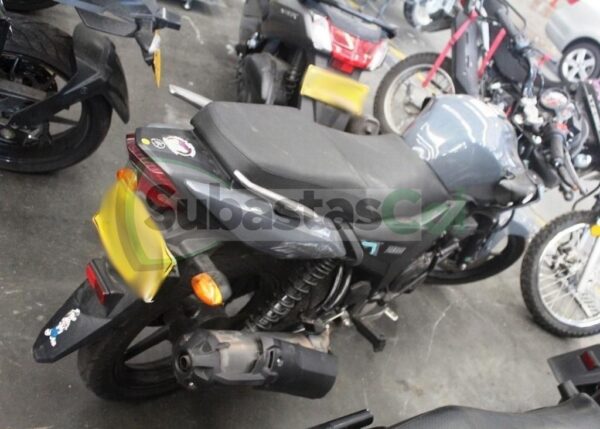 4fa08854-ad9c-483b-903c-d35a6c83d4ad YAMAHA SZ15RR MODELO 2024