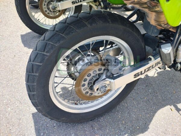 SUZUKI DR650 MODELO 2020