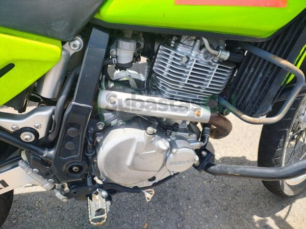 SUZUKI DR650 MODELO 2020