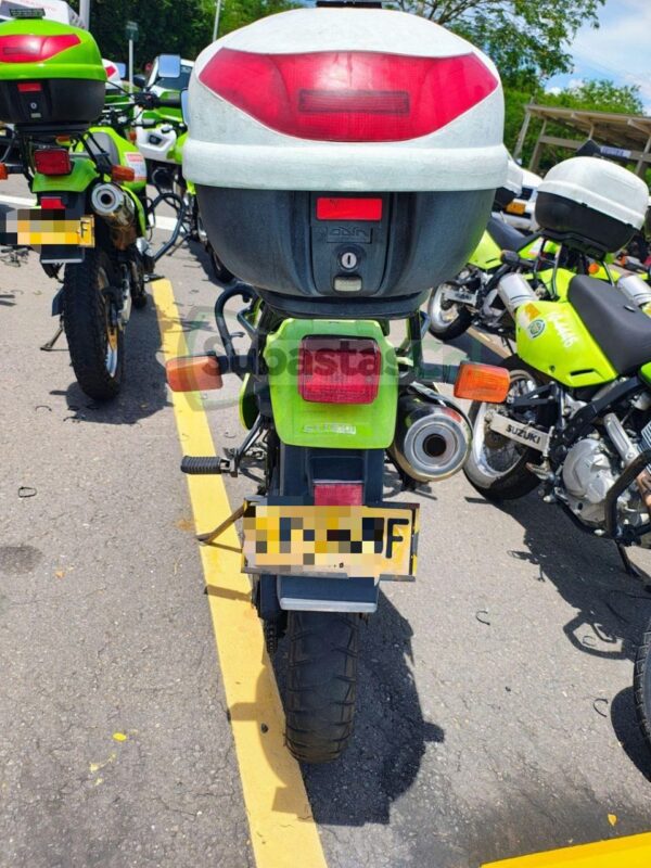 0d60c486-a6c3-412f-9381-cf8072e0b687 SUZUKI DR650 MODELO 2020