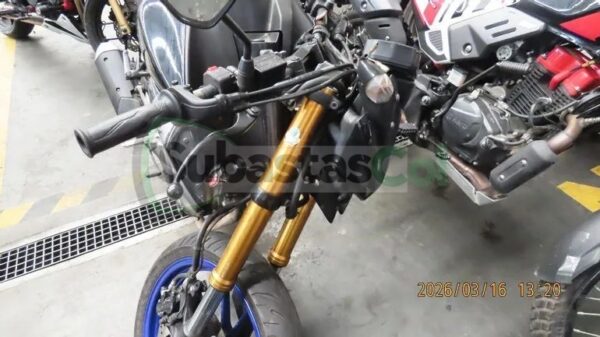 0db949b8-7599-43ad-a32f-0c9250b74b6a YAMAHA MT15 MODELO 2025