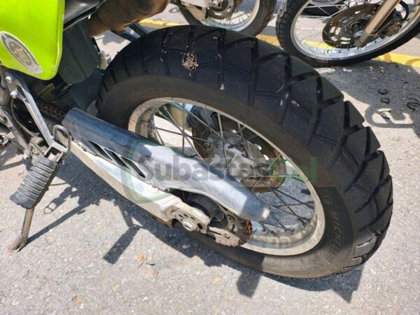 SUZUKI DR650 MODELO 2020