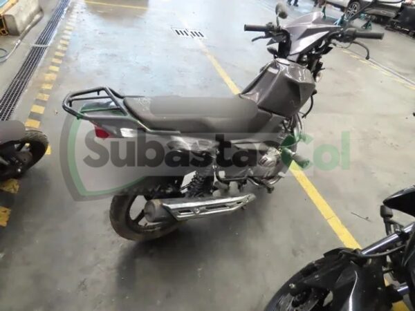 18b5247f-2362-4d1f-8e8e-aa5befd1ea8f YAMAHA YB125ZR MODELO 2025