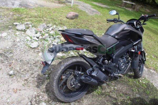 BAJAJ DOMINAR 250 MODELO 2022