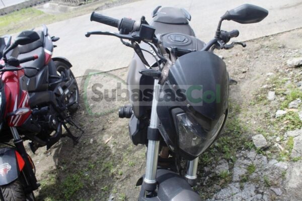 BAJAJ DOMINAR 250 MODELO 2022