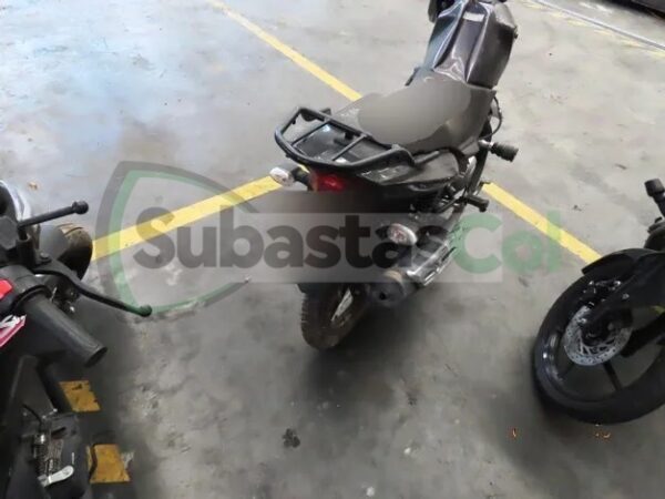 278d48cc-2492-4223-9ee4-909d6c8e85eb YAMAHA YB125ZR MODELO 2025