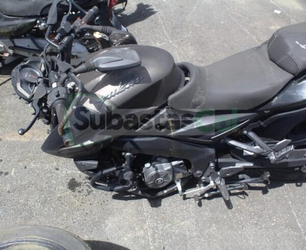 415359d9-0a50-4843-a922-6470f043b42a BAJAJ PULSAR NS160 MODELO 2021