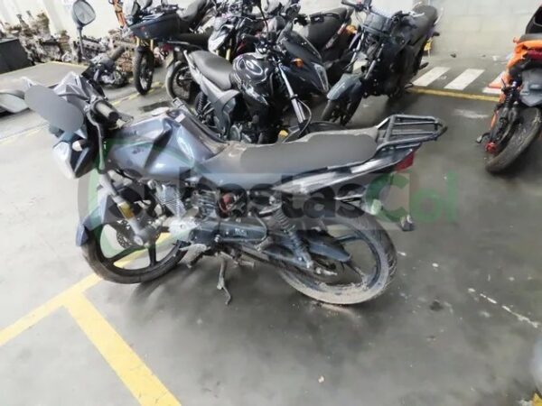 42785ce1-53fe-40ce-b14d-cdc97c7cd24d YAMAHA YB125ZR MODELO 2025
