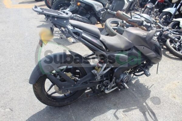 6c869470-4171-4587-8ee3-709a087b7429 BAJAJ PULSAR NS160 MODELO 2021
