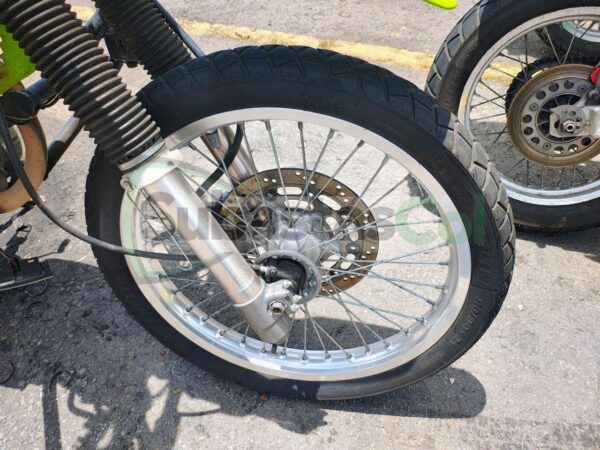 SUZUKI DR650 MODELO 2020