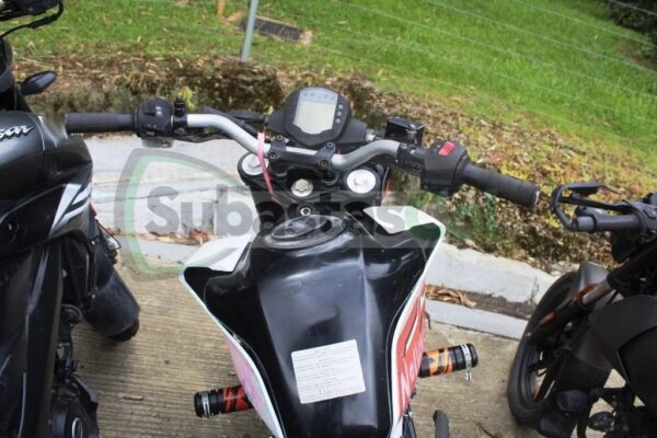 8dba3fb9-b81f-4f44-acac-8c89ff4ba812 KTM 200 DUKE NG MODELO 2021
