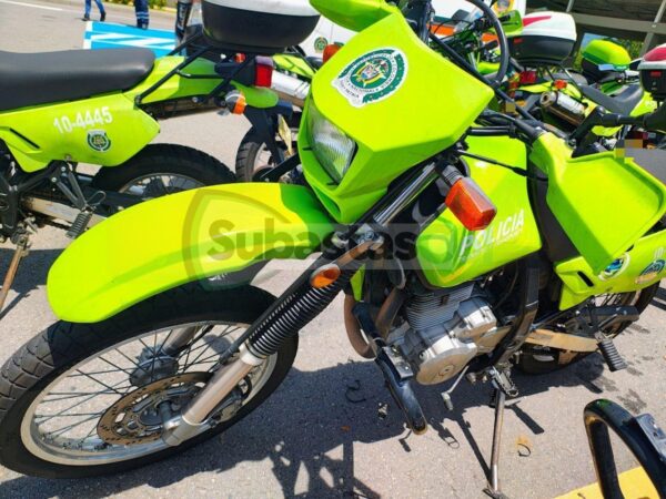 SUZUKI DR650 MODELO 2020