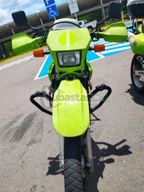 91cfb51f-a107-4a91-b19c-bbffc594514d SUZUKI DR650 MODELO 2020