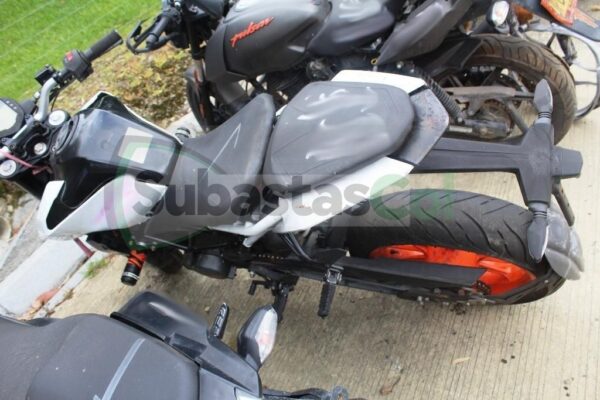 9952673b-1434-451c-9a27-3be307df2527 KTM 200 DUKE NG MODELO 2021