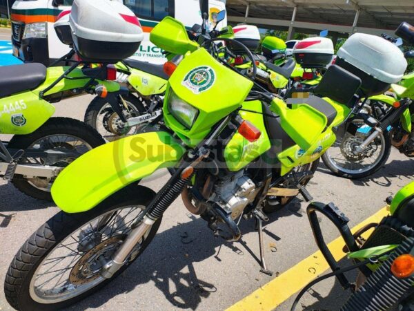 SUZUKI DR650 MODELO 2020
