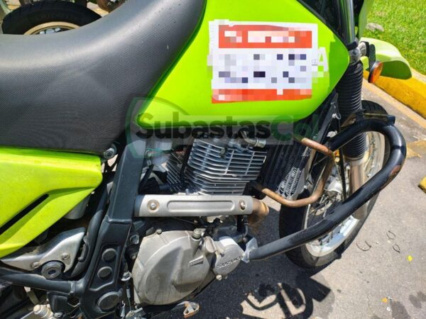 9d7fabd7-2290-44bb-a078-c4445bfd6c47 SUZUKI DR650 MODELO 2020