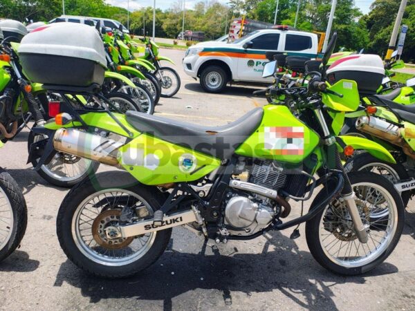 SUZUKI DR650 MODELO 2020