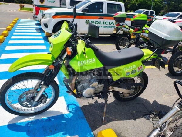 WhatsApp Image 2026-06-01 at 1.38.52 AM SUZUKI DR650 MODELO 2020