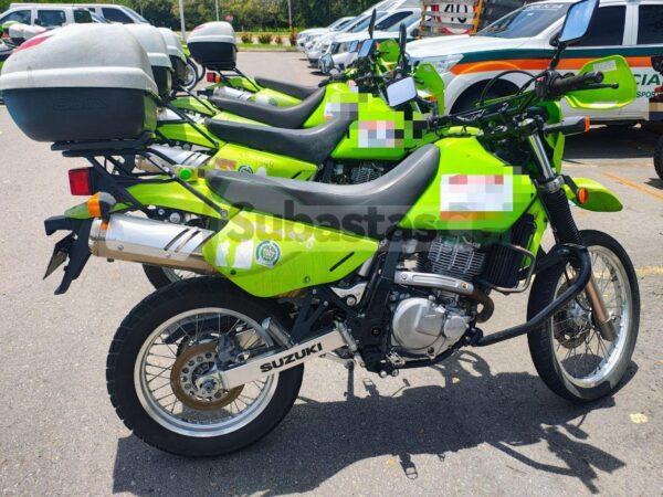 SUZUKI DR650 MODELO 2020