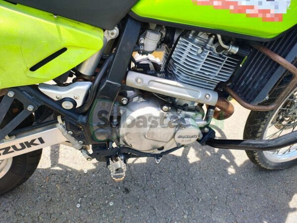 SUZUKI DR650 MODELO 2020