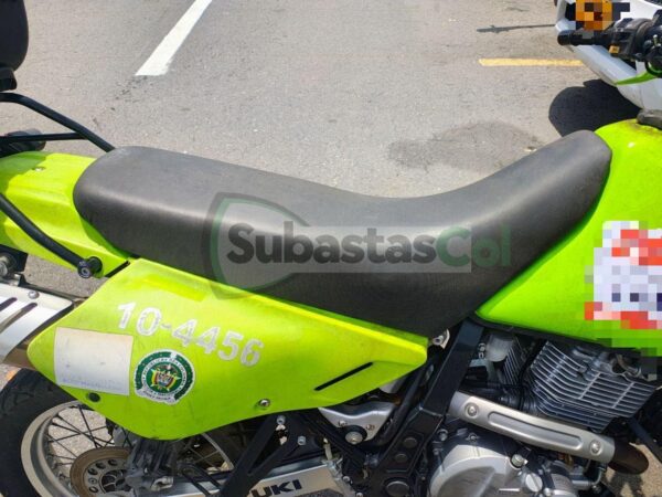 ade9b6be-e4f0-4ad4-8b3d-aa66b9273e6f SUZUKI DR650 MODELO 2020