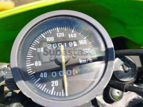 aee4e2ec-36e9-4219-bdb2-1e7890209752 SUZUKI DR650 MODELO 2020