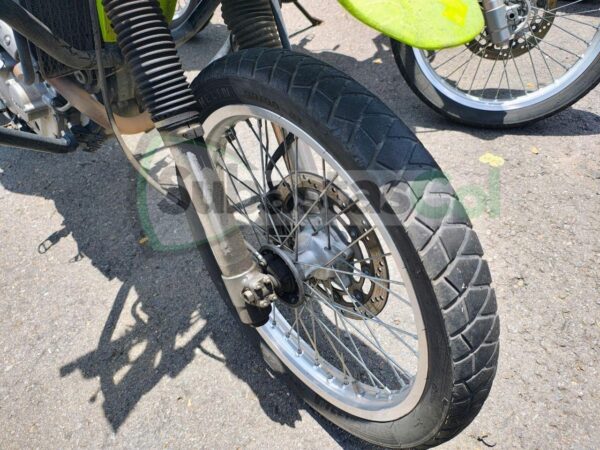 b20ce2bd-046f-42a7-9354-00fe0fc93271 SUZUKI DR650 MODELO 2020