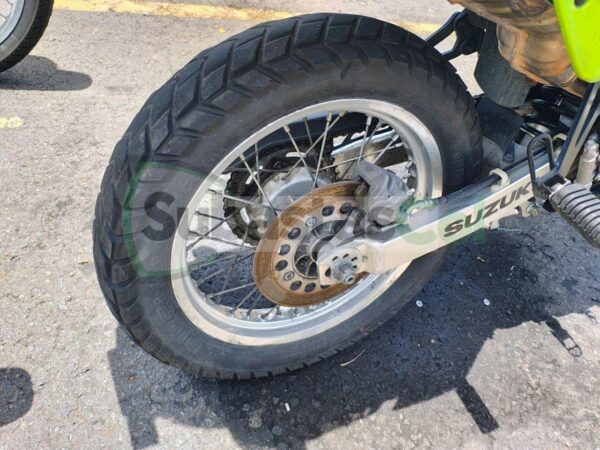 SUZUKI DR650 MODELO 2020