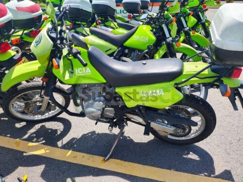 d21f534f-fa96-4a06-8a58-394dedf7e621 SUZUKI DR650 MODELO 2020