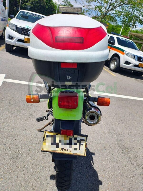 SUZUKI DR650 MODELO 2020