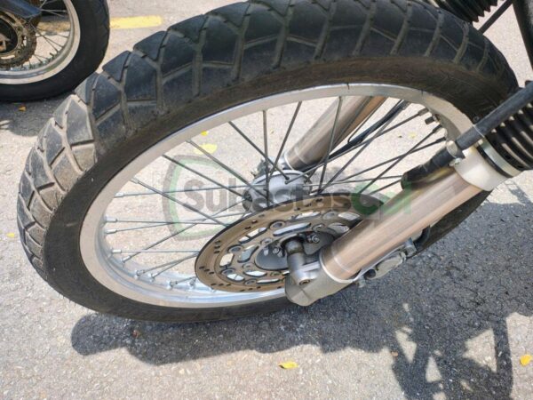f2a73958-e345-421e-8e52-dd8bd0247bf8 SUZUKI DR650 MODELO 2020