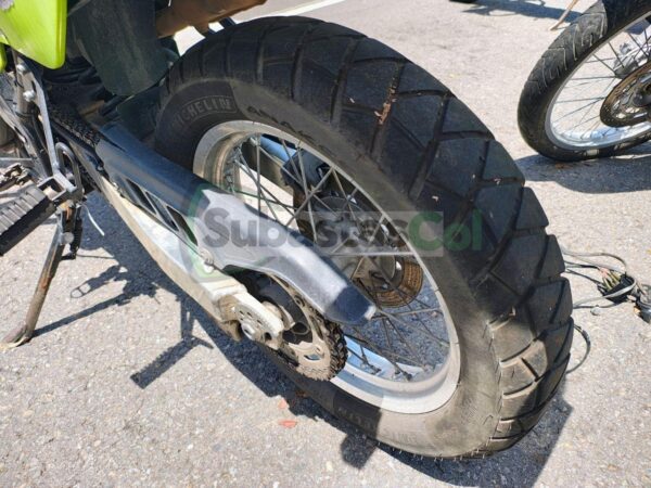 SUZUKI DR650 MODELO 2020