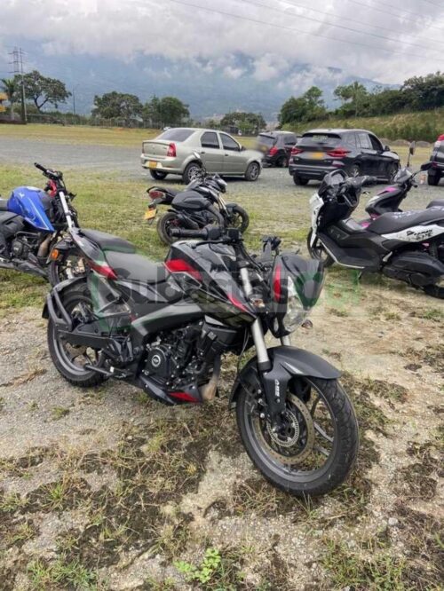 BAJAJ PULSAR NS200 FI ABS MODELO 2025