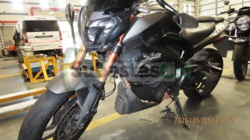 BAJAJ DOMINAR 400 MODELO 2022