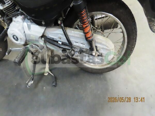 BAJAJ BOXER CT100 MODELO 2027