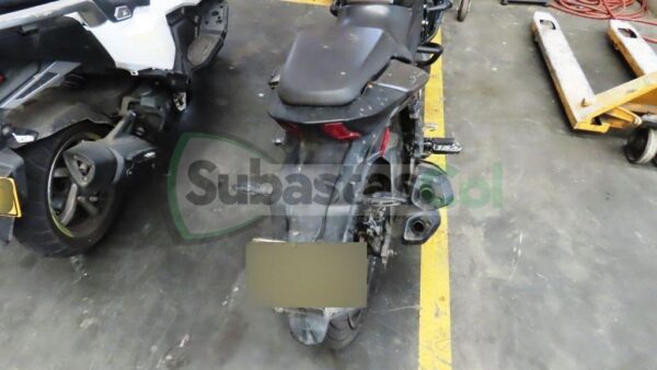 BAJAJ DOMINAR 400 MODELO 2022