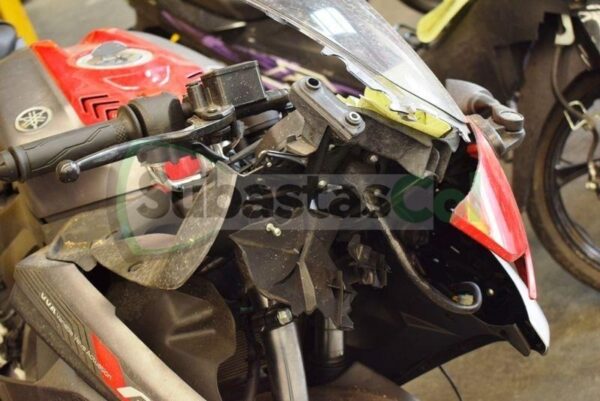 YAMAHA R15 MODELO 2020