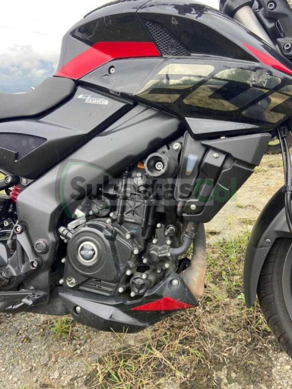 BAJAJ PULSAR NS200 FI ABS MODELO 2025