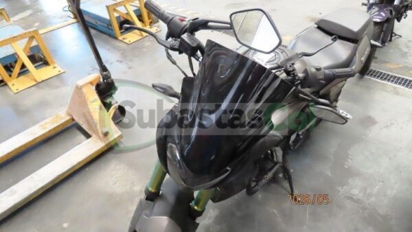 BAJAJ DOMINAR 400 MODELO 2022