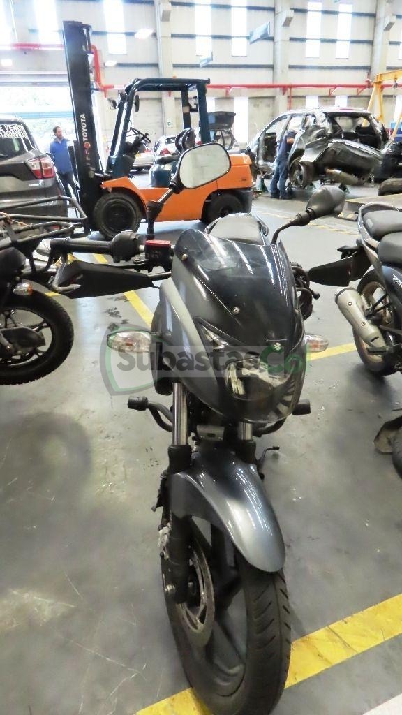BAJAJ PULSAR 180 UG PRO MODELO 2016