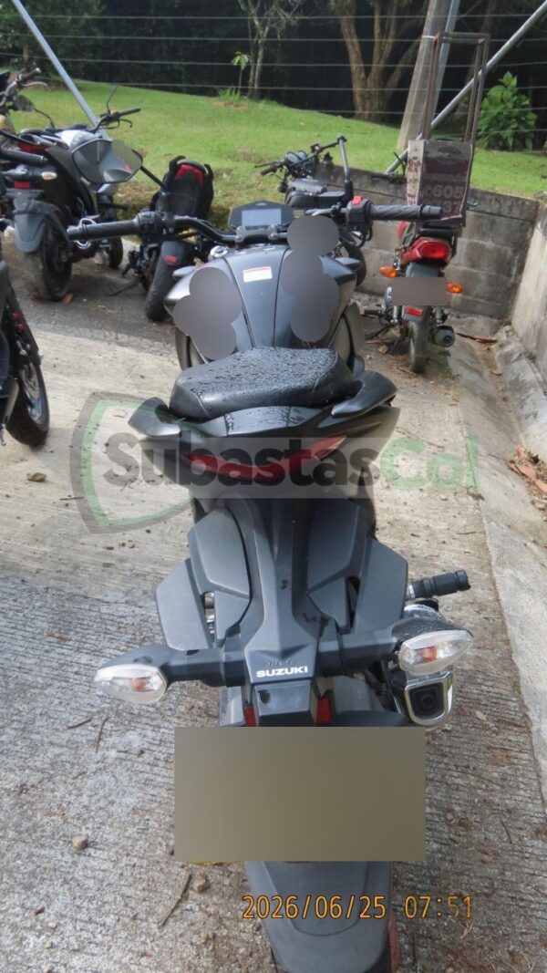 SUZUKI GIXXER 250 MODELO 2024