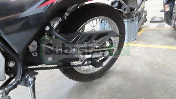 SUZUKI DR150 MODELO 2026