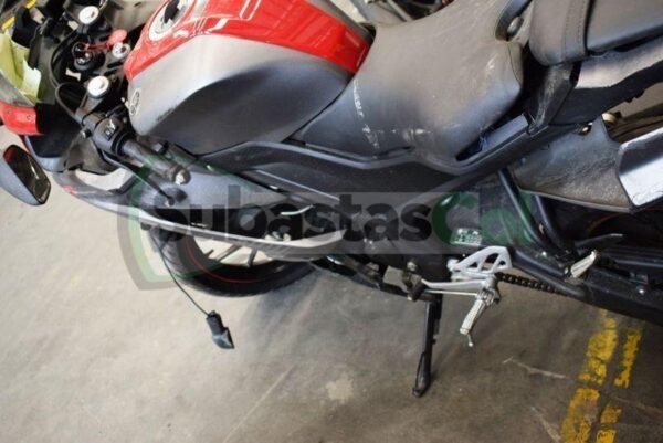 YAMAHA R15 MODELO 2020