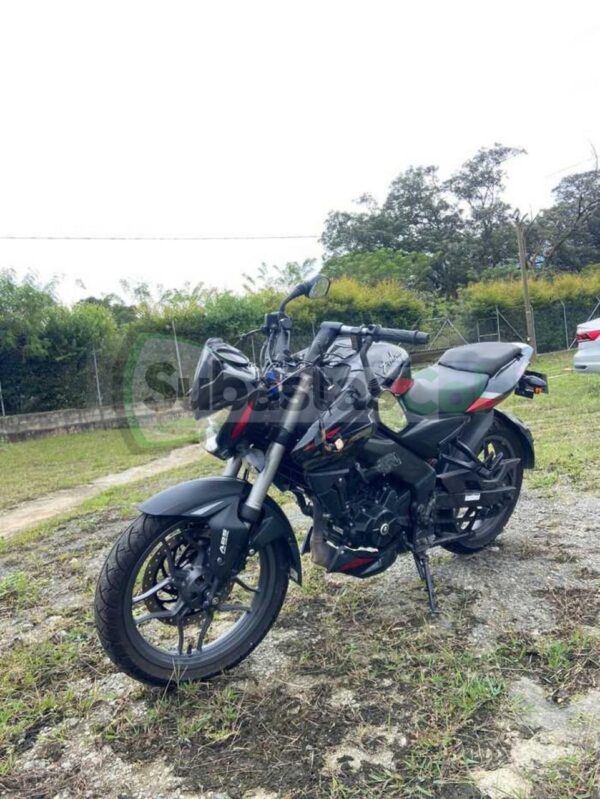 BAJAJ PULSAR NS200 FI ABS MODELO 2025
