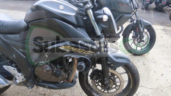 SUZUKI GIXXER 250 MODELO 2024