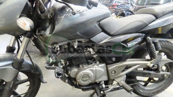 BAJAJ PULSAR 180 UG PRO MODELO 2016