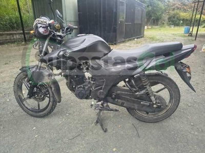 0f14e3dd-9fad-4207-8203-a0232303bc0f YAMAHA SZRR MODELO 2025