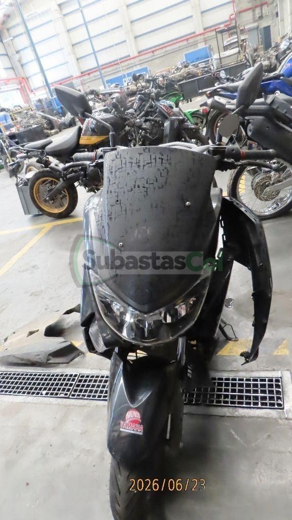 1bdf4d1a-e520-44cb-8d39-c705e439cf1a YAMAHA NMAX MODELO 2021