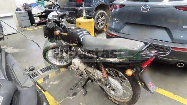 669205fa-e897-44e2-a2d8-2ba4c803d50c BAJAJ CT100 KS SPOKE MODELO 2026